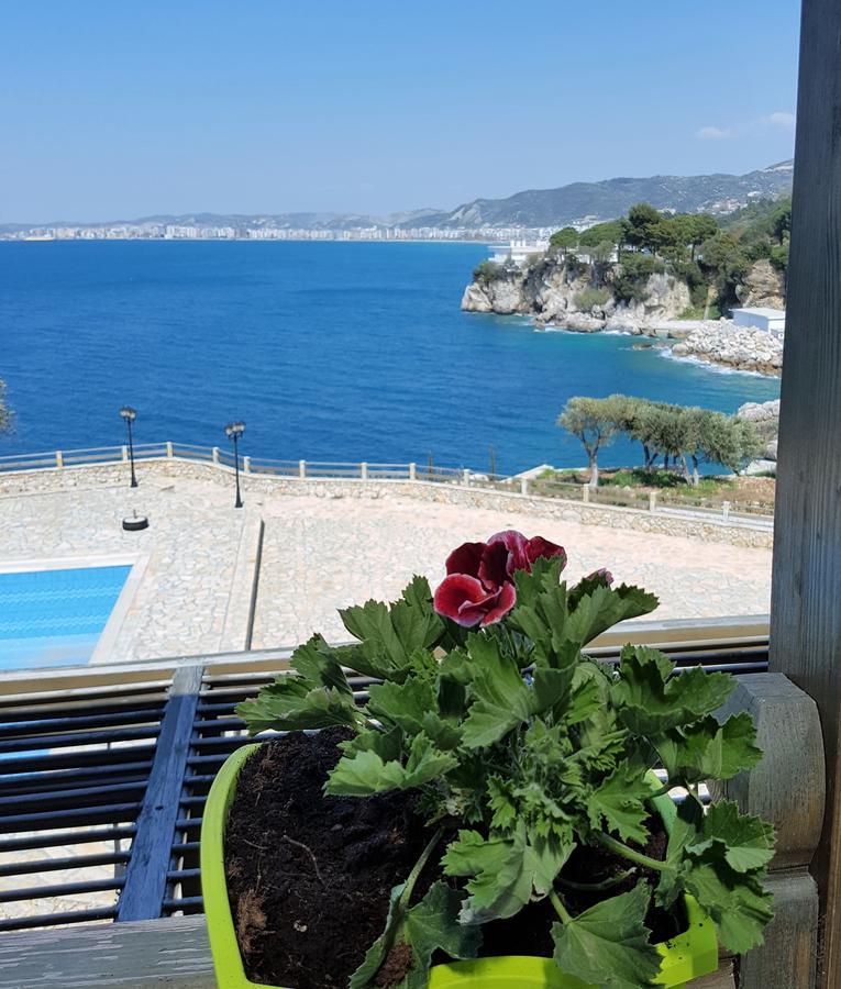 Sofia'S Holiday Apartment Vlorë Exterior foto